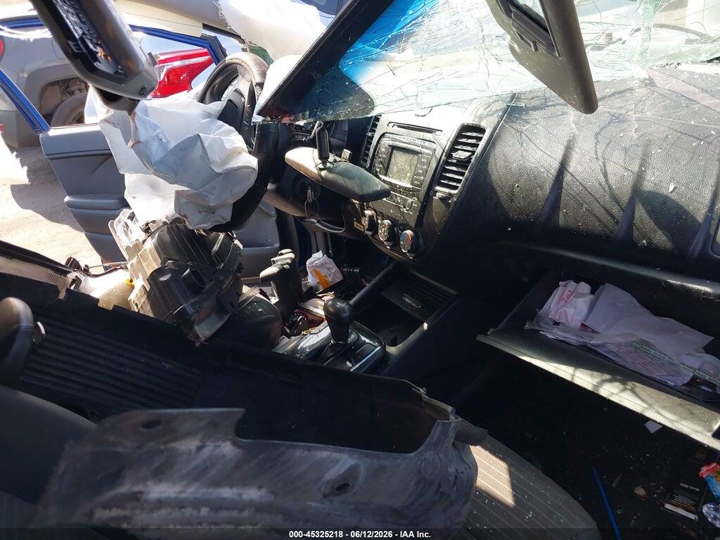 3KPFL4A79HE129488 2017 KIA FORTE photo no. 8