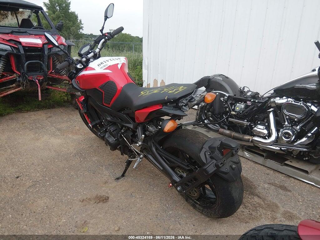 JYARN53E5JA003710 2018 YAMAHA MT09 photo no. 3