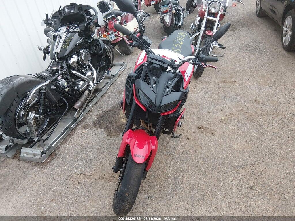 JYARN53E5JA003710 2018 YAMAHA MT09 photo no. 5