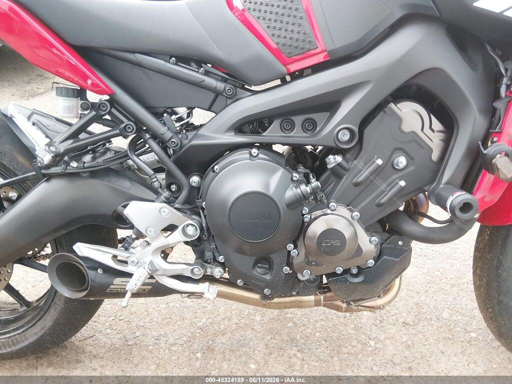 JYARN53E5JA003710 2018 YAMAHA MT09 photo no. 8