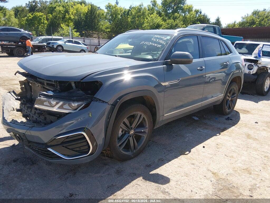 1V2PE2CA8MC208131 2021 VOLKSWAGEN ATLAS CROSS SPORT photo no. 2