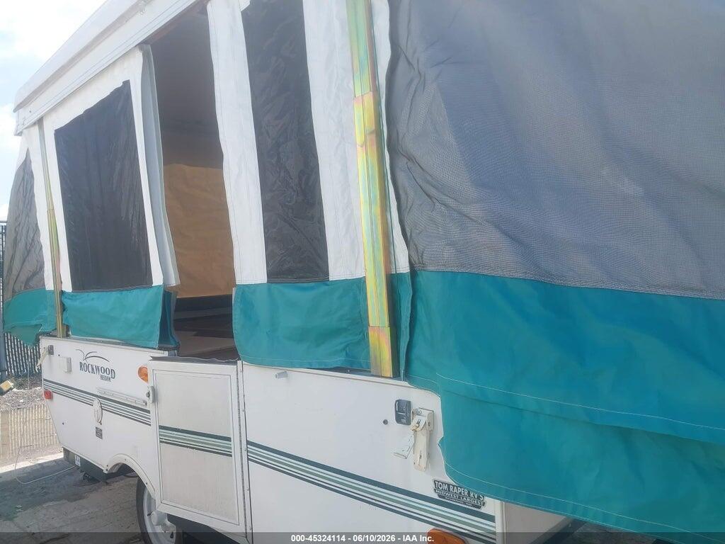 4X4CFM4124D257059 2004 FOREST RIVER ROCKWOOD FREEDOM photo no. 12