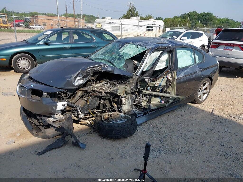 WBA3B1G56ENS79427 2014 BMW 320I photo no. 2