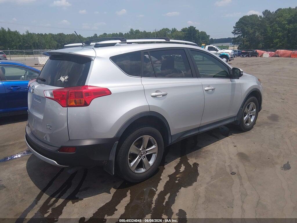 JTMRFREV9FD138989 2015 TOYOTA RAV4 photo no. 4