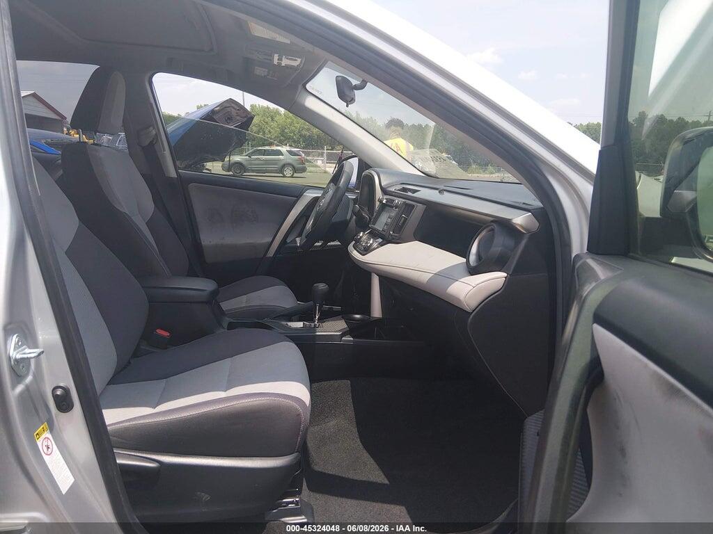 JTMRFREV9FD138989 2015 TOYOTA RAV4 photo no. 5