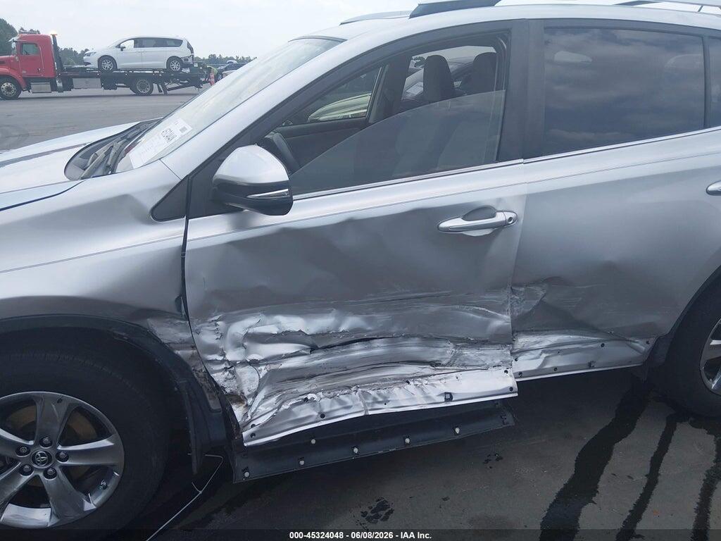 JTMRFREV9FD138989 2015 TOYOTA RAV4 photo no. 6