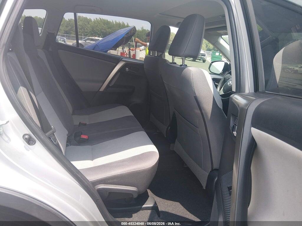 JTMRFREV9FD138989 2015 TOYOTA RAV4 photo no. 8
