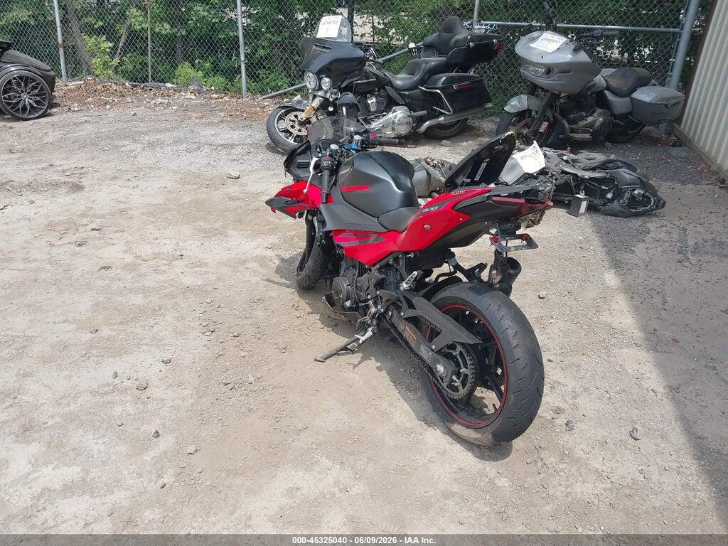 ML5EXGG18SDA56642 2025 KAWASAKI EX500 photo no. 3