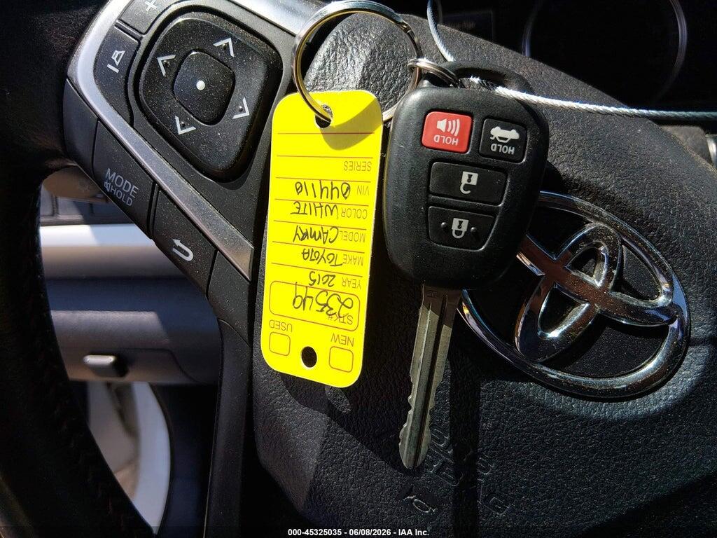 4T1BF1FK1FU044110 2015 TOYOTA CAMRY photo no. 11