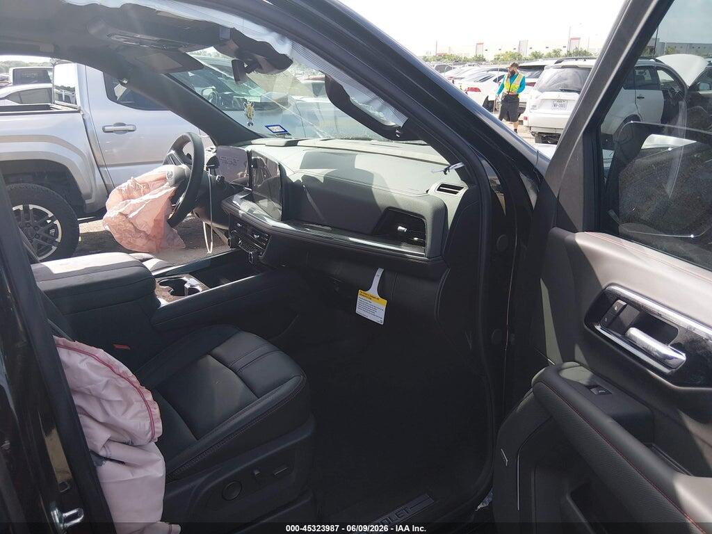 1GNS5EKD6TR293238 2026 CHEVROLET SUBURBAN photo no. 5