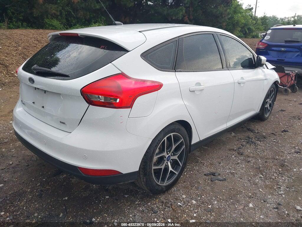 1FADP3M29JL225596 2018 FORD FOCUS photo no. 4