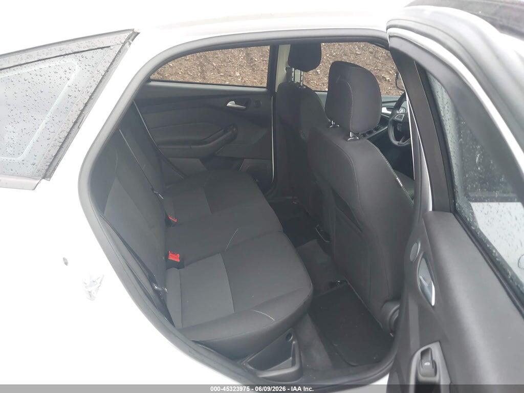 1FADP3M29JL225596 2018 FORD FOCUS photo no. 8