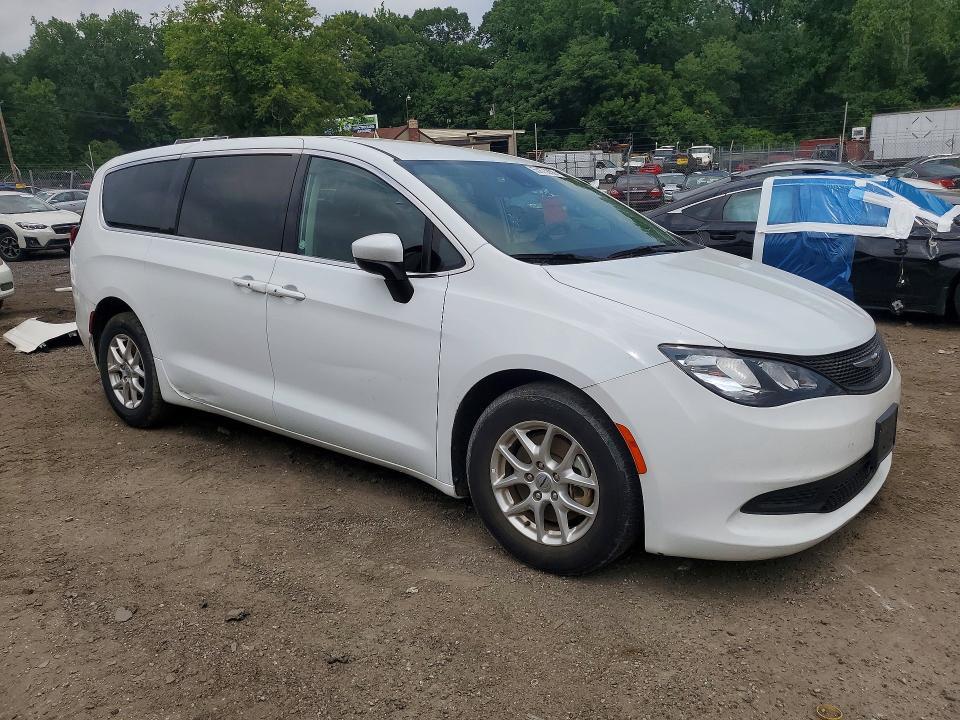 2023 CHRYSLER VOYAGER LX — Фото 4 из 12