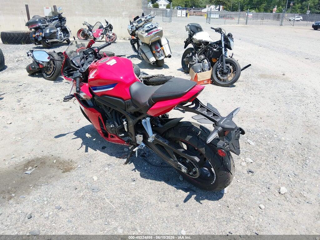 MLHRH155XT5201161 2026 HONDA CBR650 photo no. 3