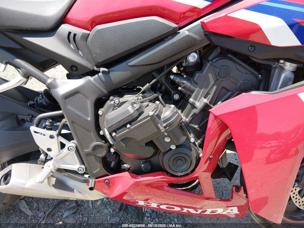 MLHRH155XT5201161 2026 HONDA CBR650 photo no. 8