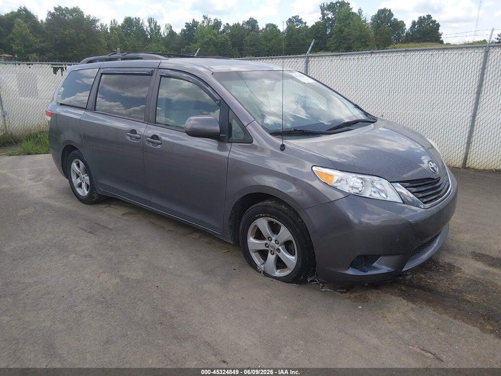 5TDKK3DC7BS062097 2011 TOYOTA SIENNA photo no. 1
