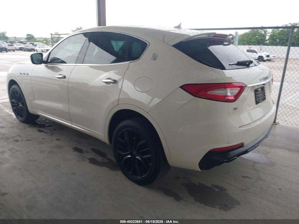 ZN661XUS4KX337369 2019 MASERATI LEVANTE photo no. 3