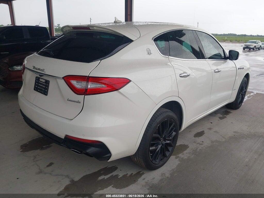 ZN661XUS4KX337369 2019 MASERATI LEVANTE photo no. 4
