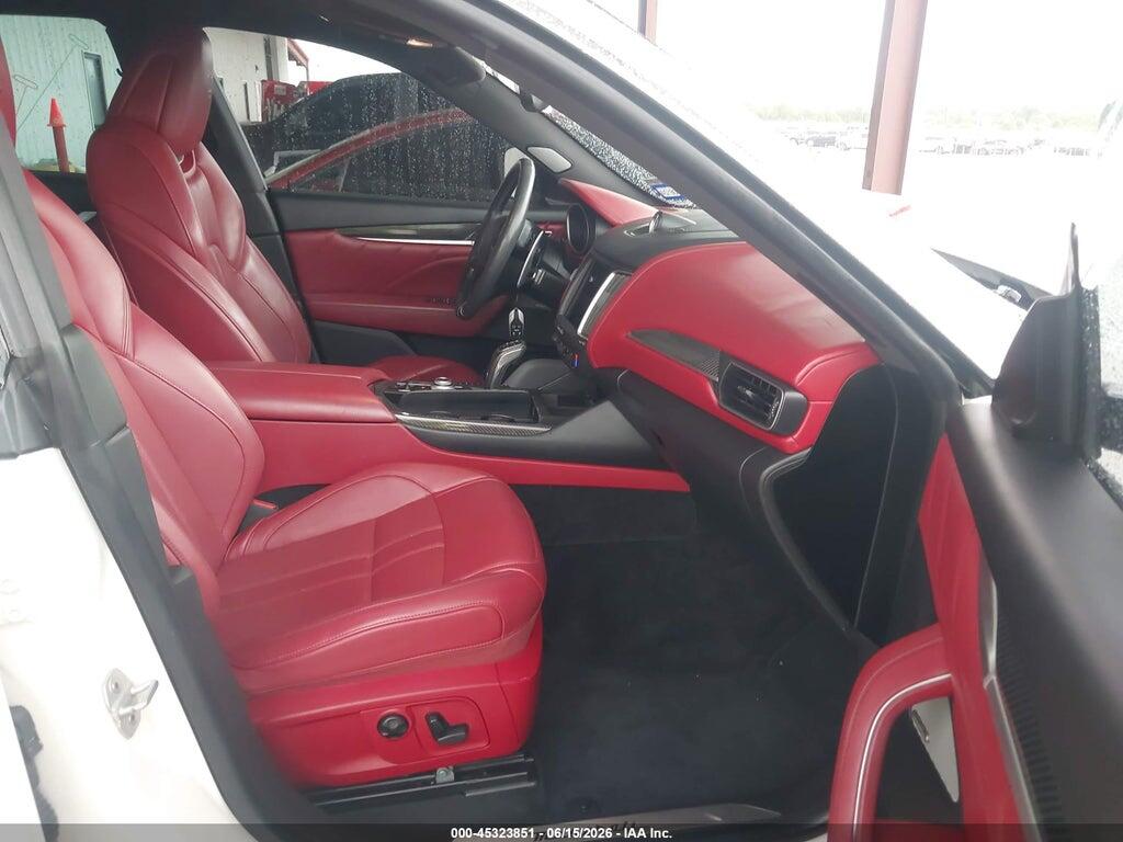 ZN661XUS4KX337369 2019 MASERATI LEVANTE photo no. 5