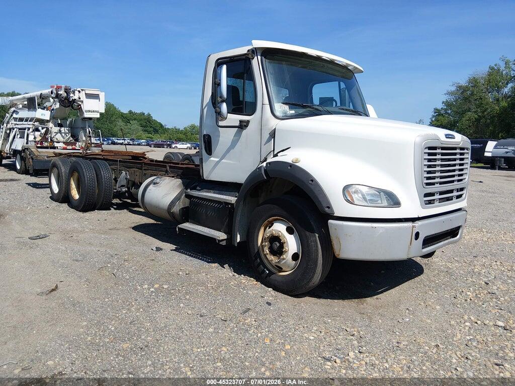1FVHC5DV5DHBW1102 2013 FREIGHTLINER M2 photo no. 1