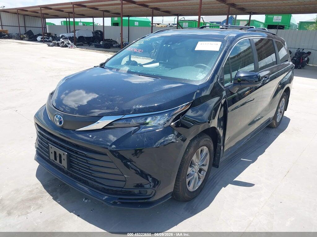 5TDBSKFC4SS225683 2025 TOYOTA SIENNA photo no. 2