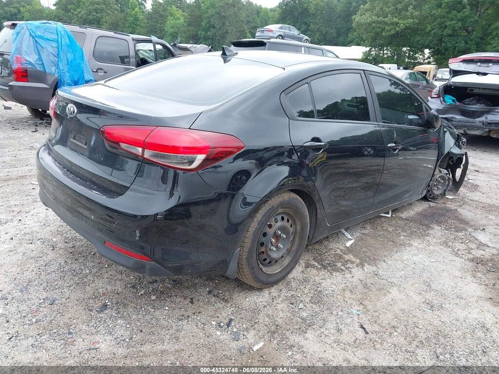 3KPFK4A71HE136759 2017 KIA FORTE photo no. 4