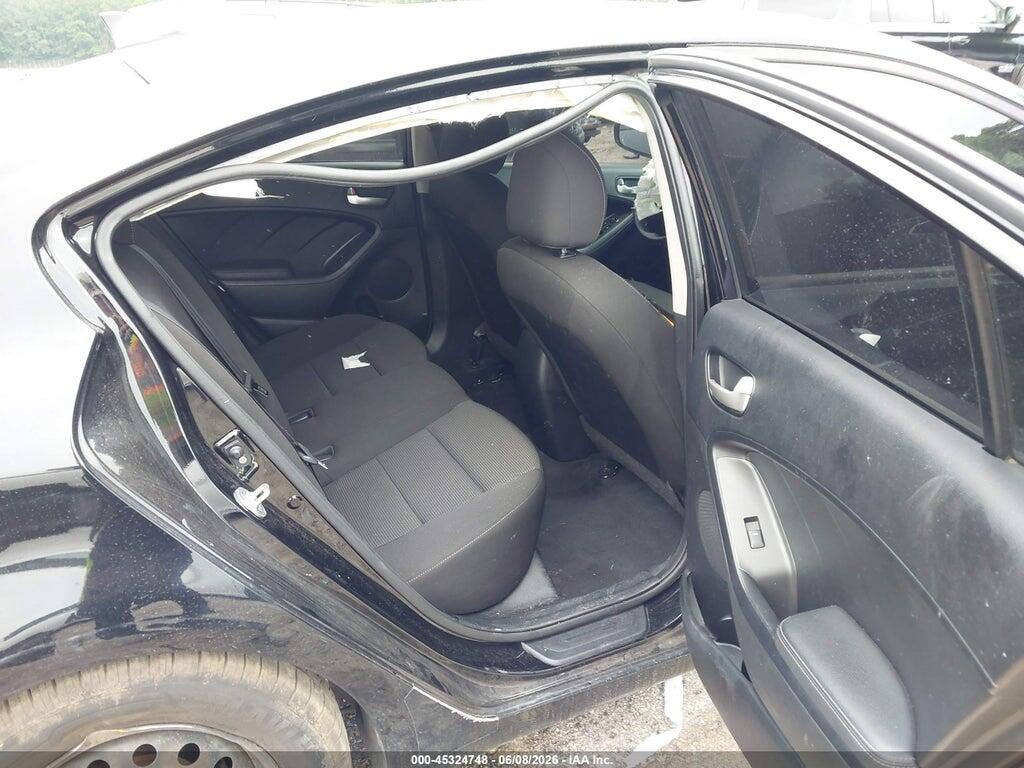 3KPFK4A71HE136759 2017 KIA FORTE photo no. 8