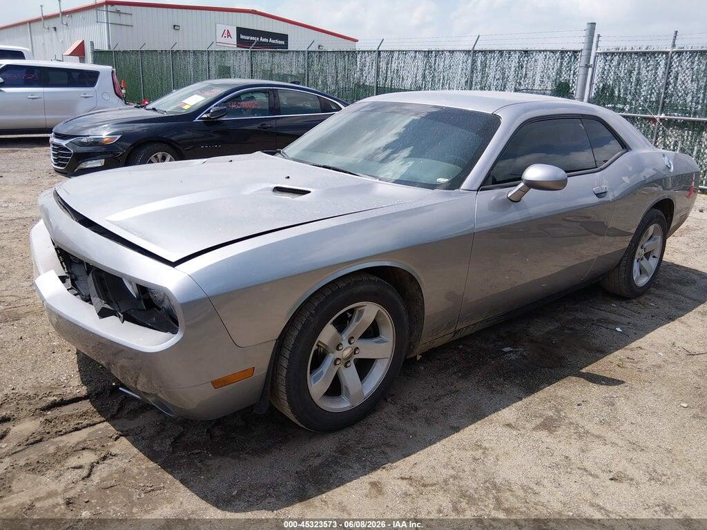 2C3CDYAG9DH708751 2013 DODGE CHALLENGER photo no. 2
