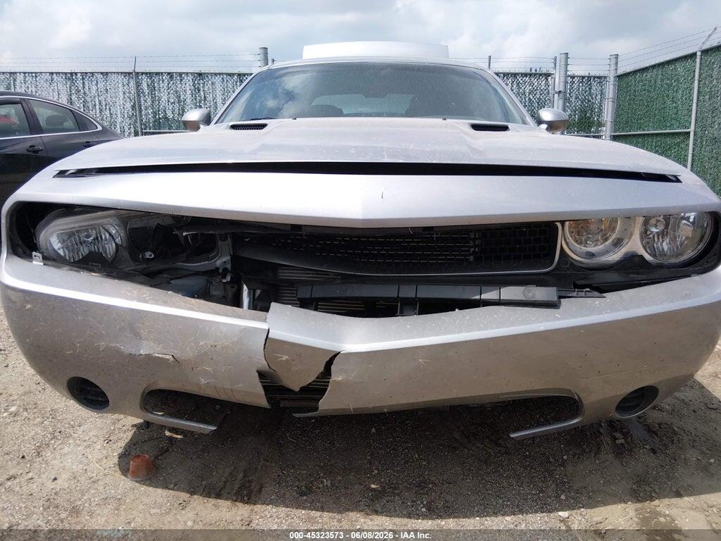 2C3CDYAG9DH708751 2013 DODGE CHALLENGER photo no. 6