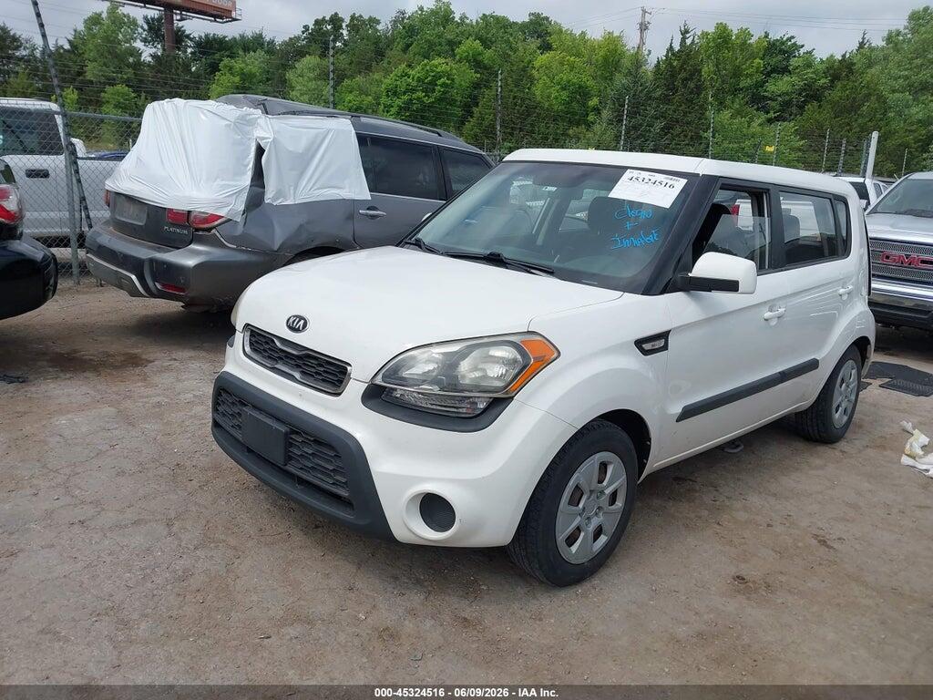 KNDJT2A54D7570615 2013 KIA SOUL photo no. 2