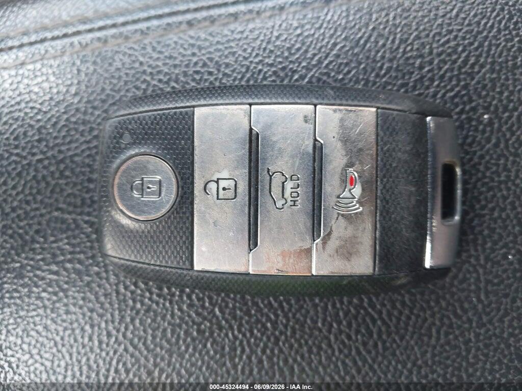 KNDCB3LC4H5084448 2017 KIA NIRO photo no. 11