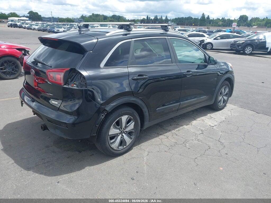 KNDCB3LC4H5084448 2017 KIA NIRO photo no. 4