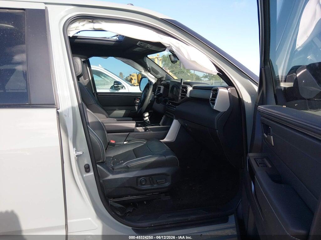 7SVAAABA5TX073427 2026 TOYOTA SEQUOIA photo no. 5