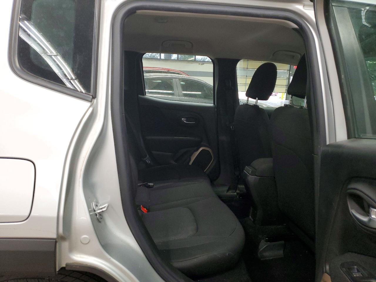 2016 JEEP RENEGADE SPORT — Фото 10 из 12