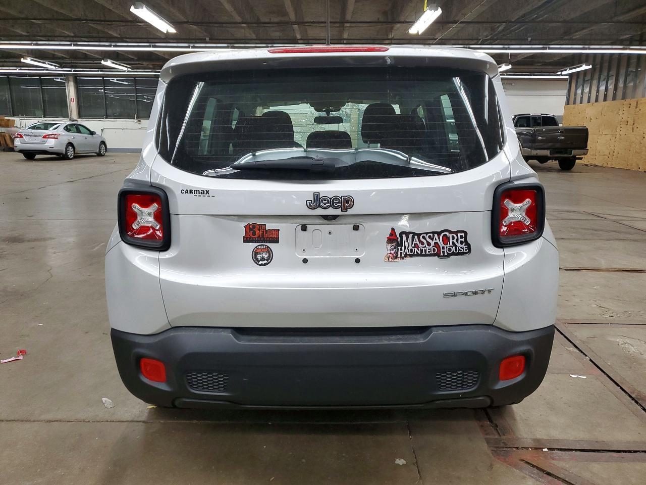 2016 JEEP RENEGADE SPORT — Фото 6 из 12