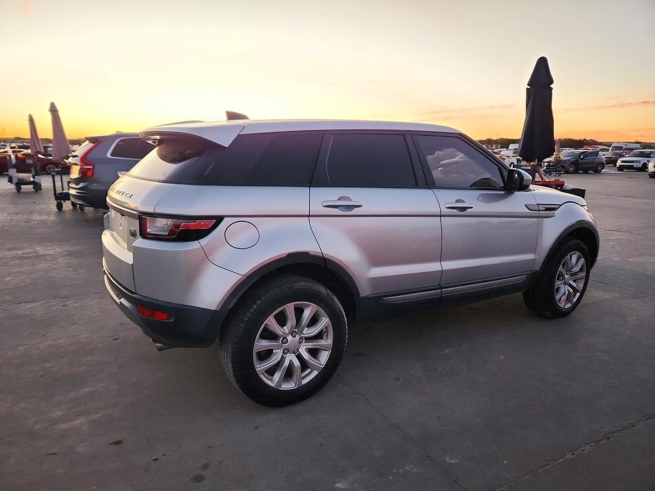 2018 LAND ROVER RANGE ROVER EVOQUE SE — Фото 3 из 12