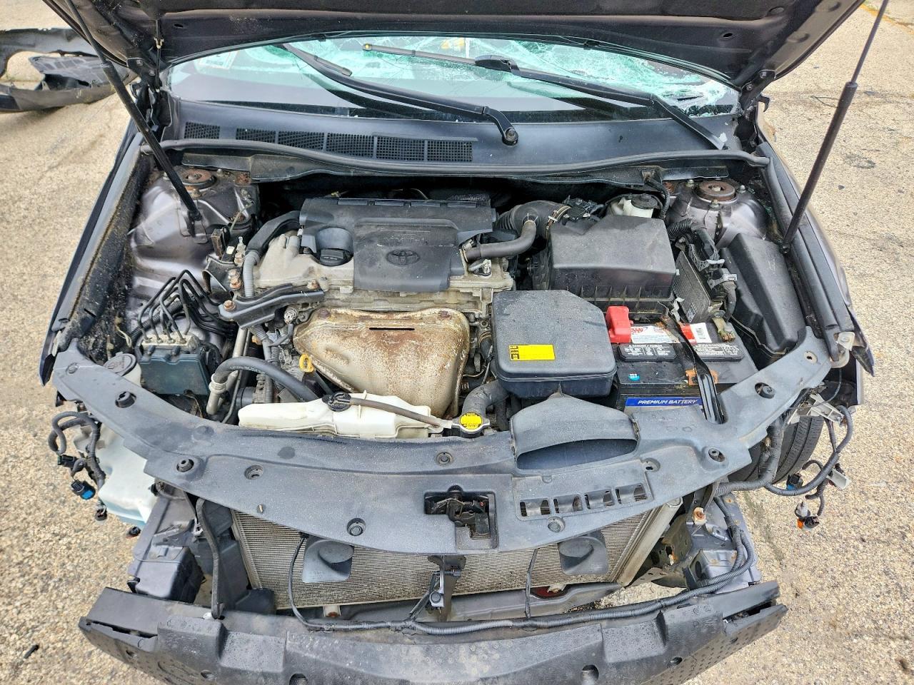 2014 TOYOTA CAMRY SE — Фото 11 из 12