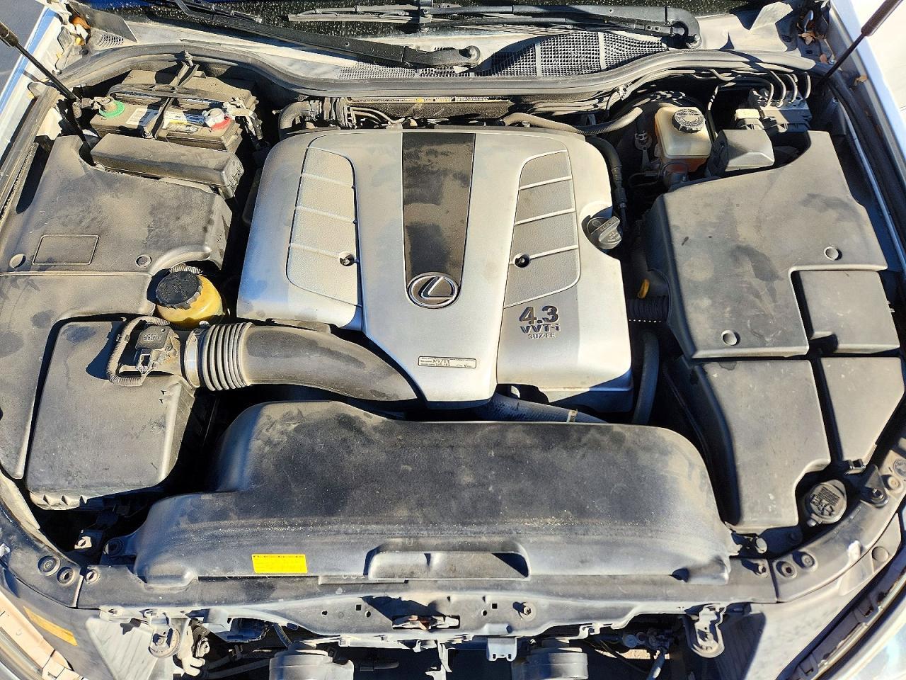2004 LEXUS LS 430 — Фото 11 из 12