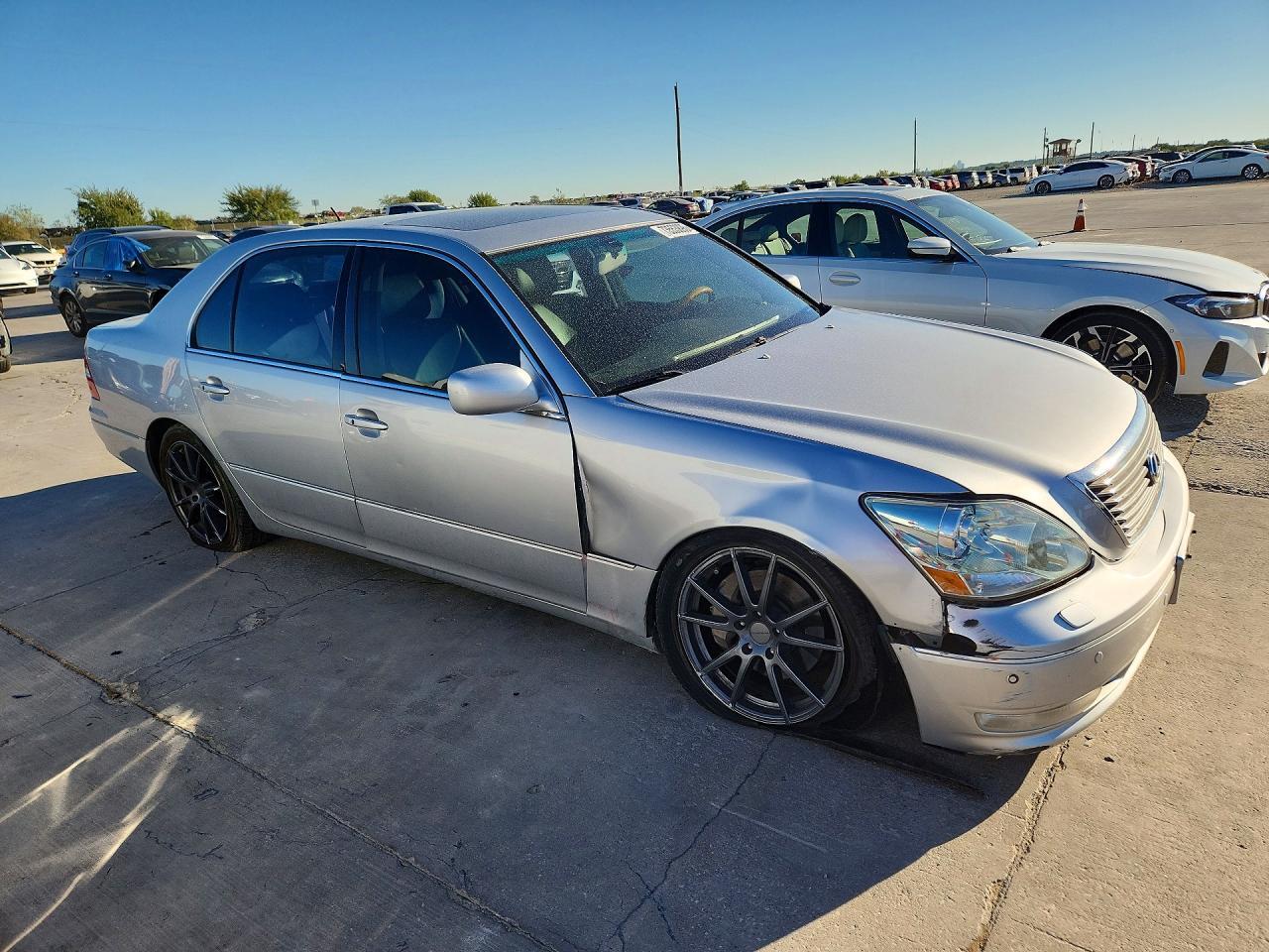 2004 LEXUS LS 430 — Фото 4 из 12