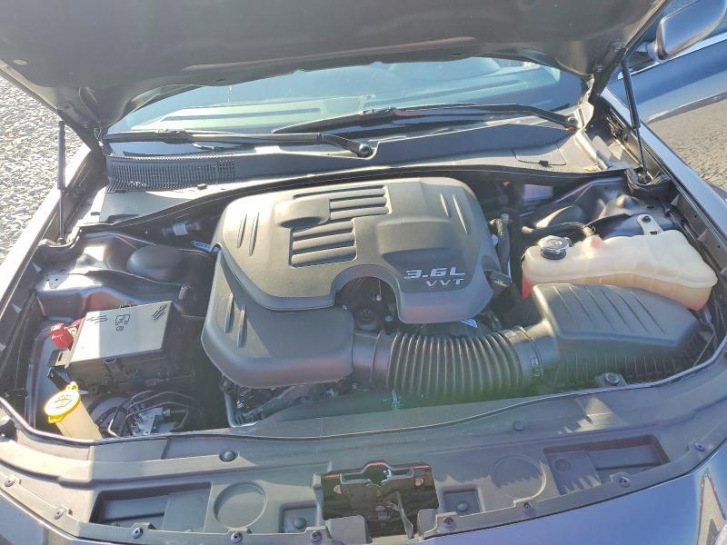 2023 CHRYSLER 300 TOURING — Фото 11 из 12