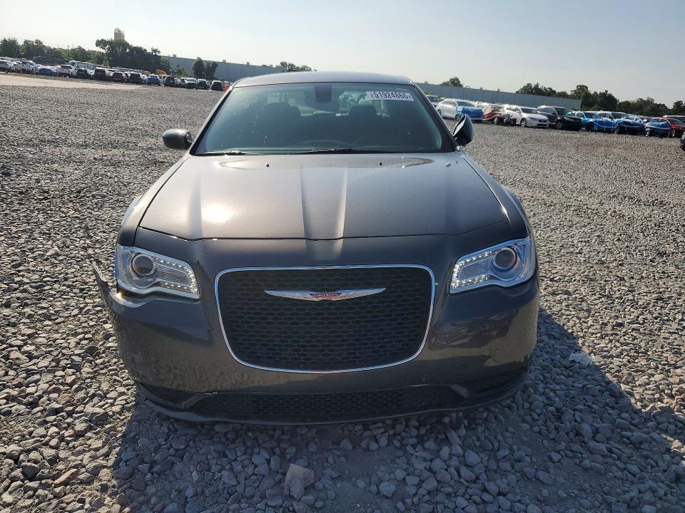 2023 CHRYSLER 300 TOURING — Фото 5 из 12