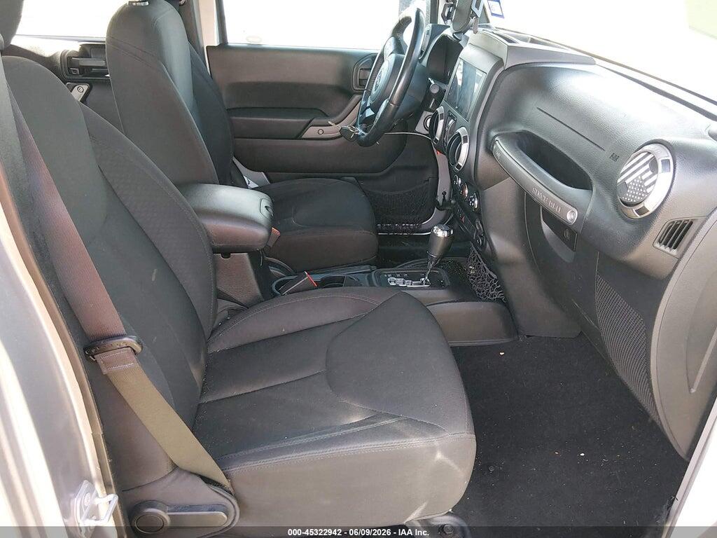 1C4BJWDG3GL178865 2016 JEEP WRANGLER UNLIMITED photo no. 5