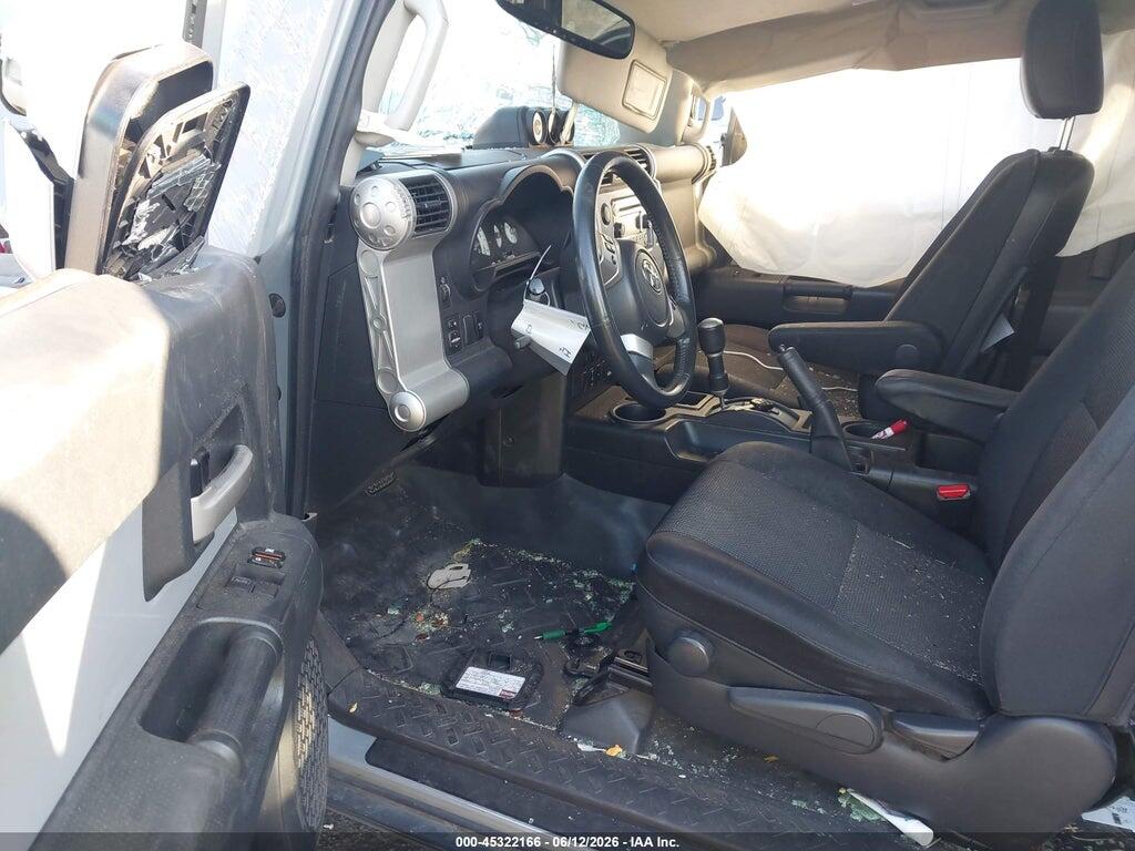 JTEZU4BFXEK013785 2014 TOYOTA FJ CRUISER photo no. 5