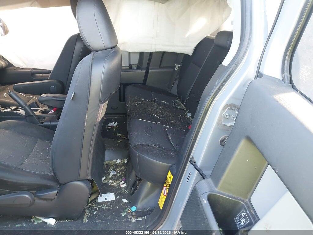 JTEZU4BFXEK013785 2014 TOYOTA FJ CRUISER photo no. 8