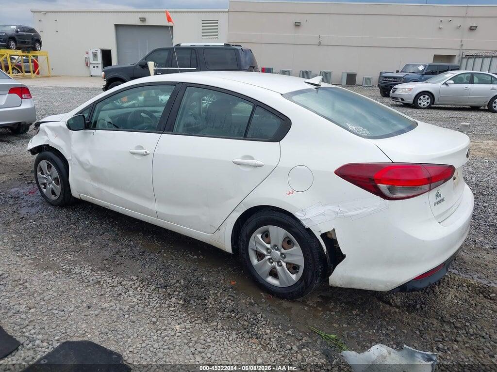 3KPFK4A73HE088018 2017 KIA FORTE photo no. 3