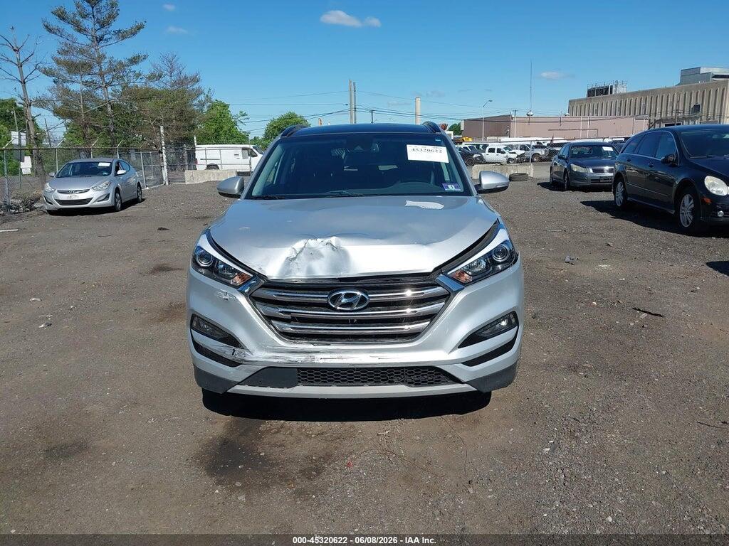KM8J3CA2XHU330385 2017 HYUNDAI TUCSON photo no. 12