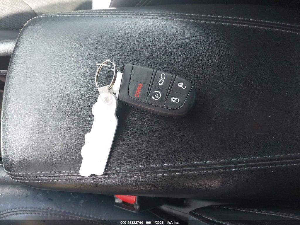 1C3CCCBG8GN157468 2016 CHRYSLER 200 photo no. 11
