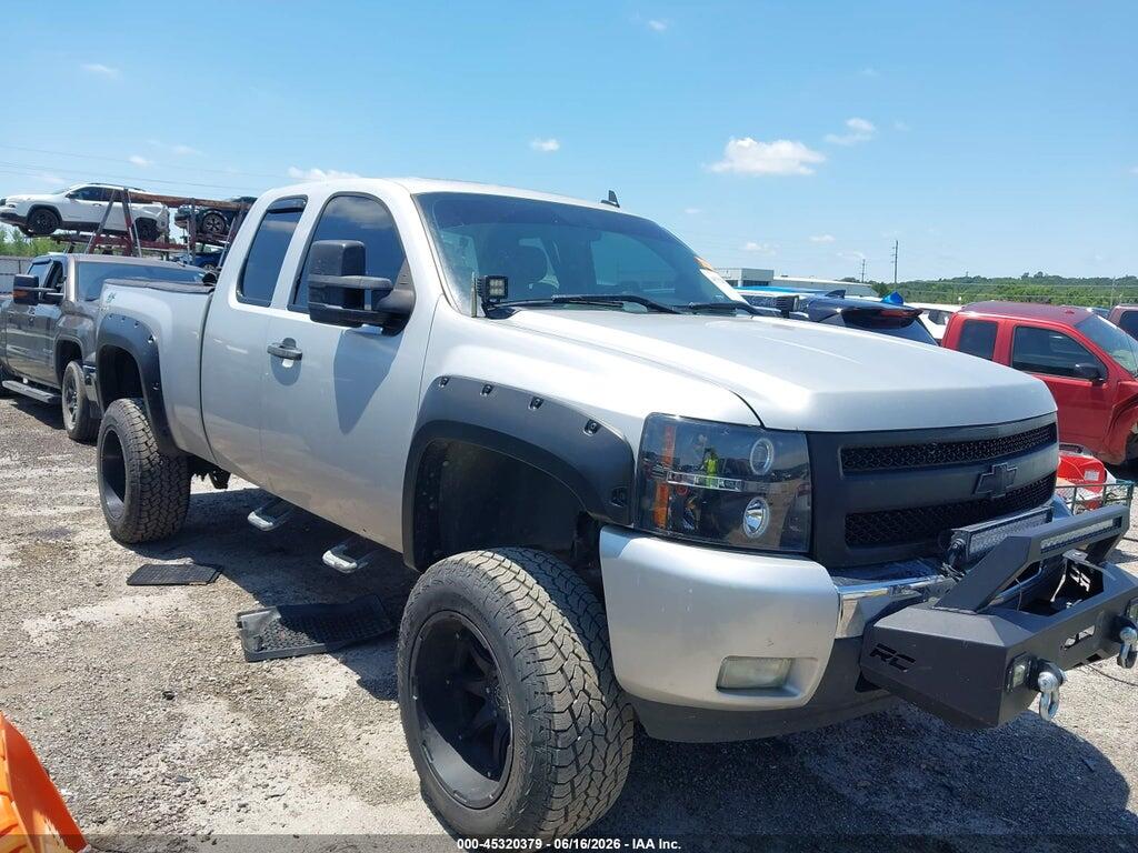 1GCRKSE32BZ328728 2011 CHEVROLET SILVERADO 1500 photo no. 1
