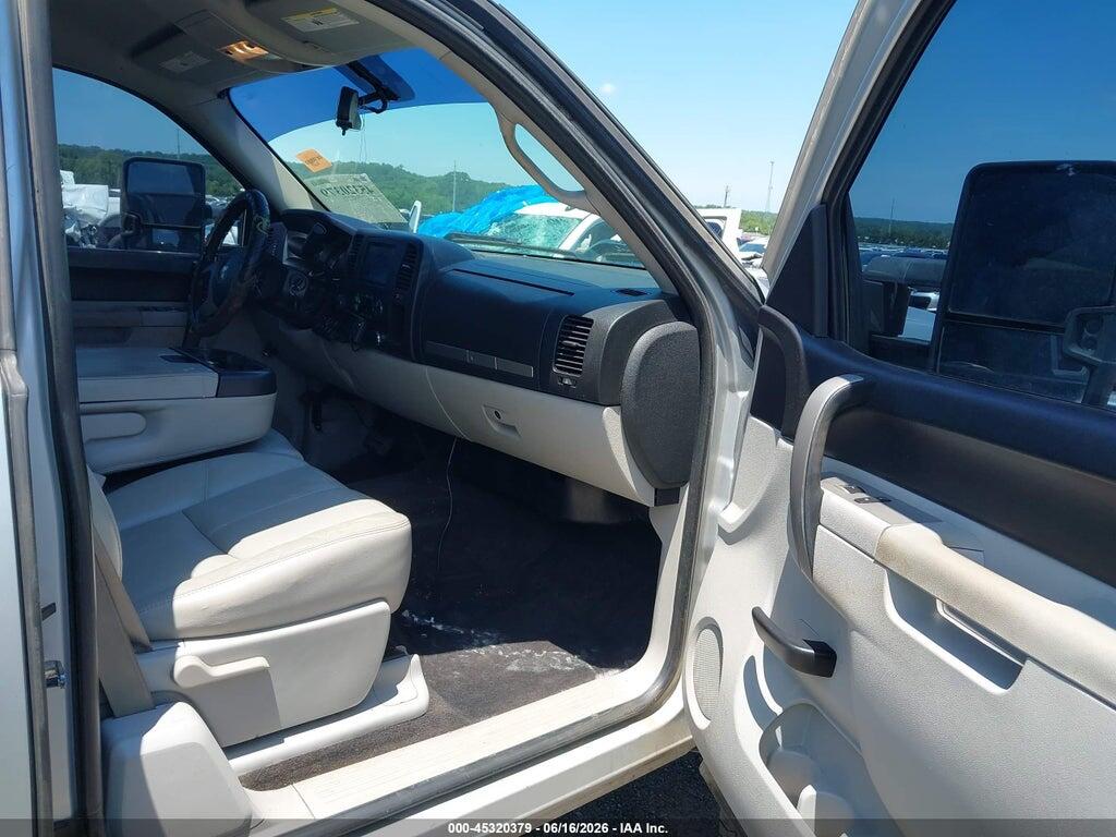 1GCRKSE32BZ328728 2011 CHEVROLET SILVERADO 1500 photo no. 5