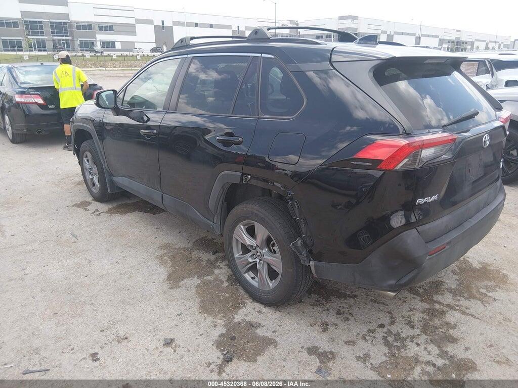 2T3P1RFV7NC258071 2022 TOYOTA RAV4 photo no. 3